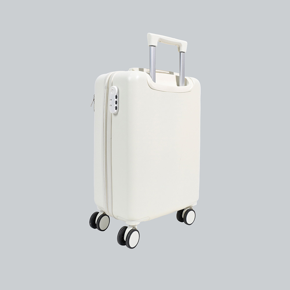 Snoopy-Flying-Ace_03